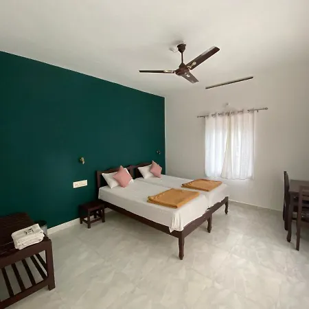 Ammus Homestay Thekkady Exterior photo